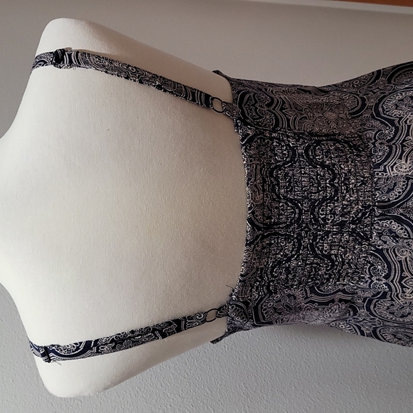 TORRID M/L PAISLEY MIDI CHALLIS TANK DRESS BLUE BANDANA PRINT MINIMALIST SIZE 00 - Picture 4 of 11